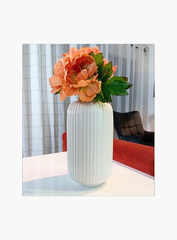 Cream ribbed ceramic vase