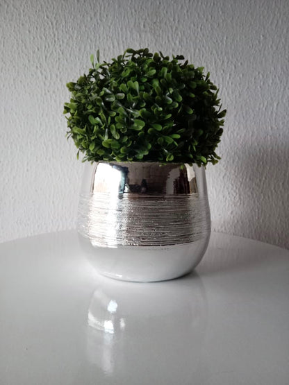 Metallic planter vase