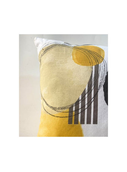 Patterned Yellow print cushion (43cm x 43cm)