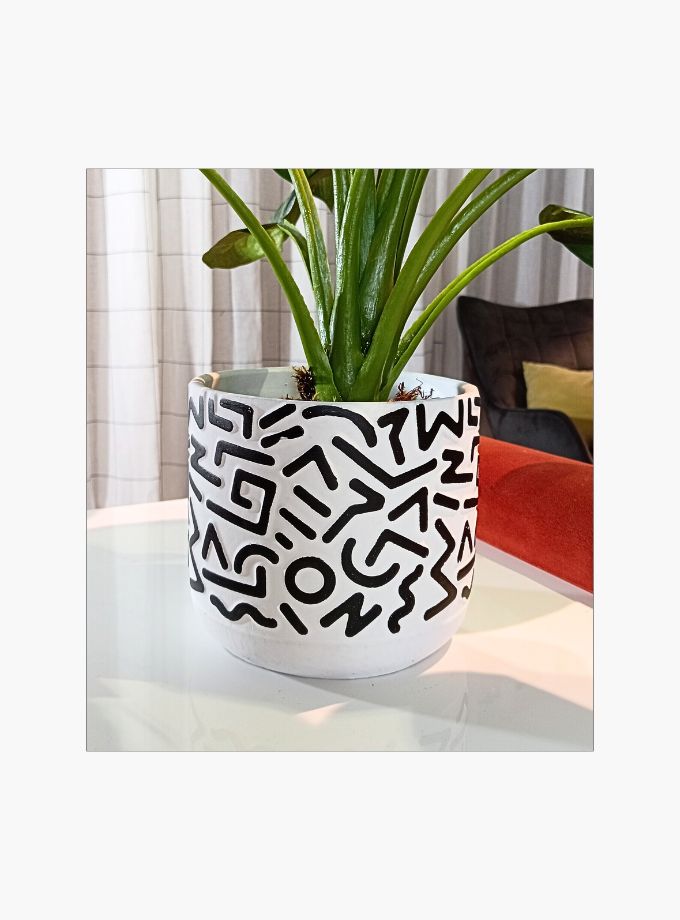 Textured print ceramic planter